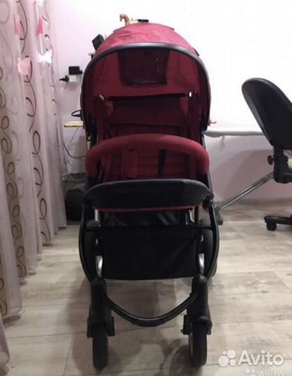 Прогулочная коляска