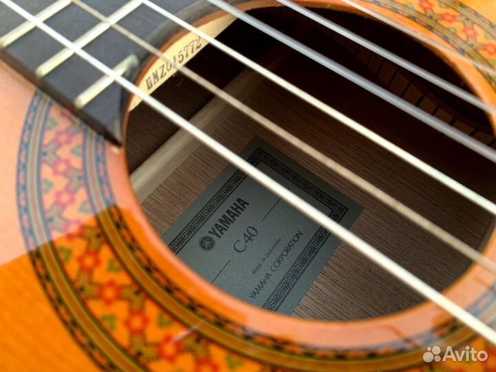 Гитара классическая Yamaha C-40 как новая