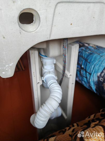 Раковина с пьедесталом