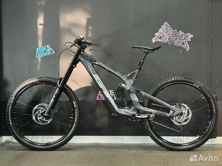 Даунхильный GT Fury Expert 27.5