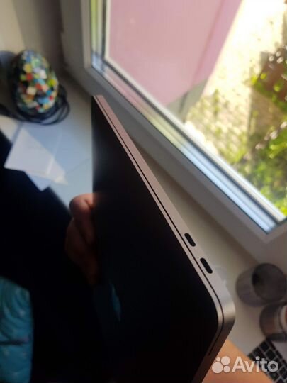 MacBook Pro 13' 2020. 256SSD.Touch Bar.4порта