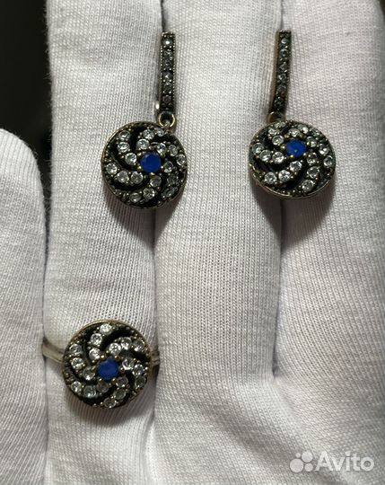Винтажный серебряный комплект с сапфирами