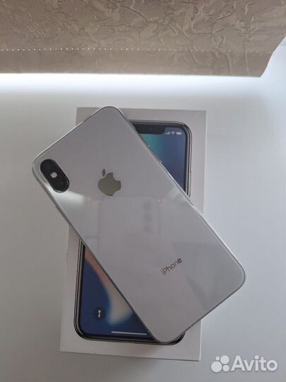 iPhone X, 256 ГБ