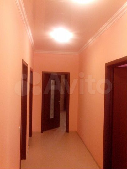 Дом 240 м² на участке 6 сот.