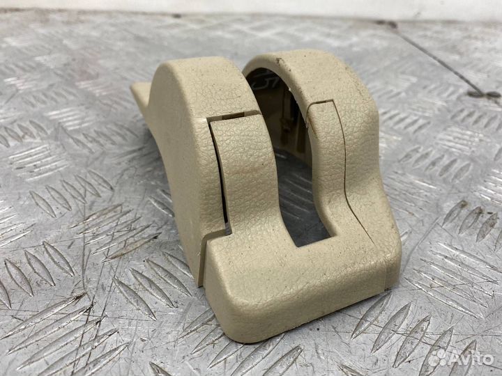 Б/У накладка сиденья (обшивка салона) левый Mazda