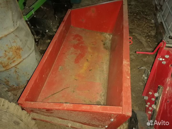 Кузов задненавесной на минитрактор