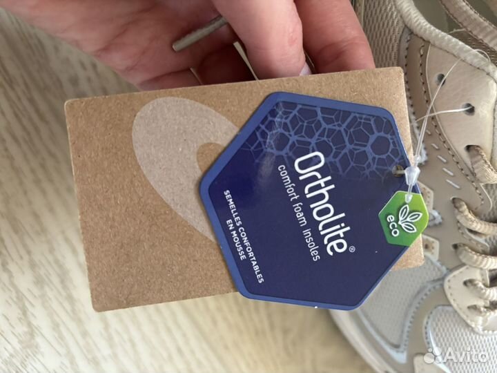 Кроссовки asics новые