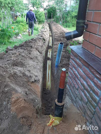 Копать землю траншеи