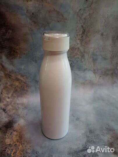 Бутылка для воды с наушниками