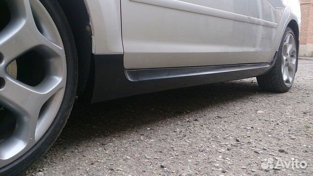 Накладки на пороги ST ford focus 2 4-5D абс