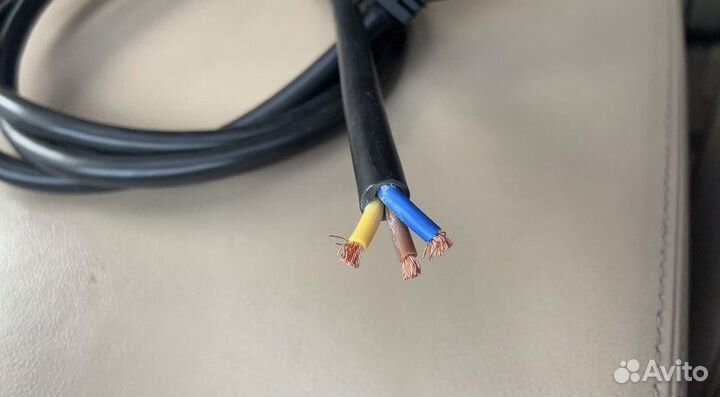 Кабель С19 3*2,5 длина 1,5 м