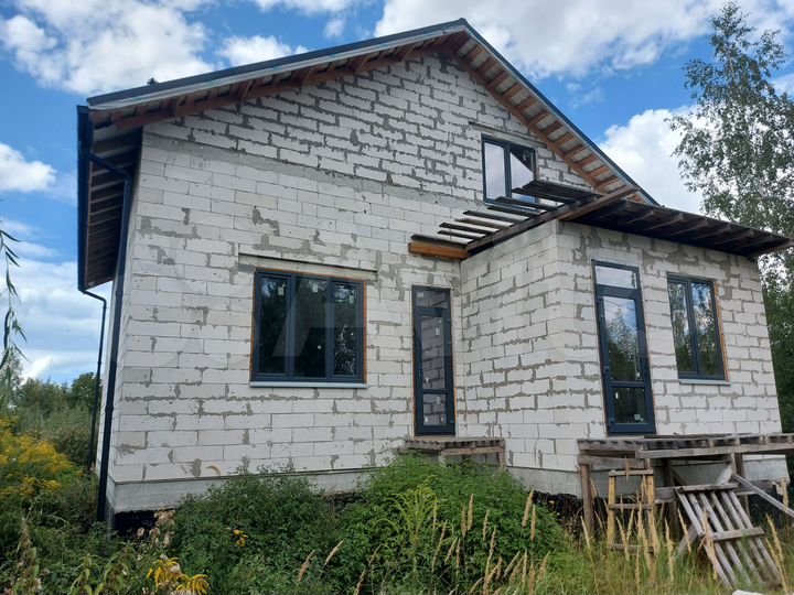 Дом 180 м² на участке 7 сот.