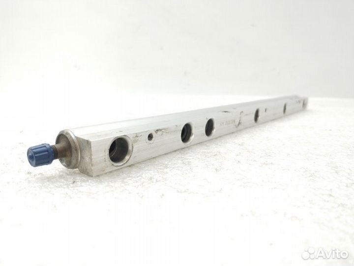 Топливная рейка (рампа) Volvo V50 1 MW20 2.5 2008