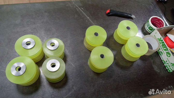 Сайлентблоки задней балки Chrysler 300C