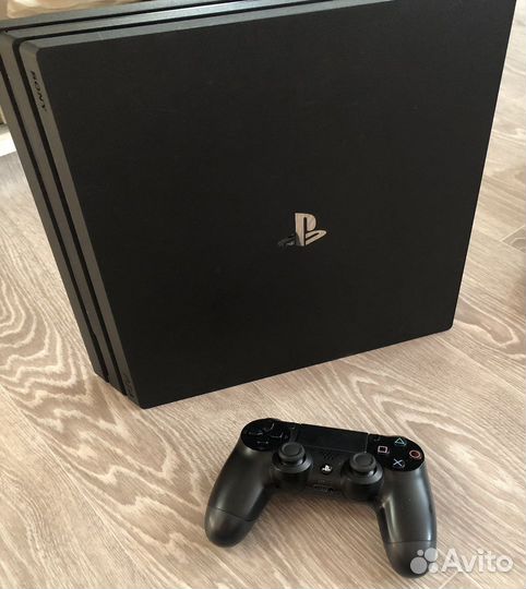 PS4 PRO 7108