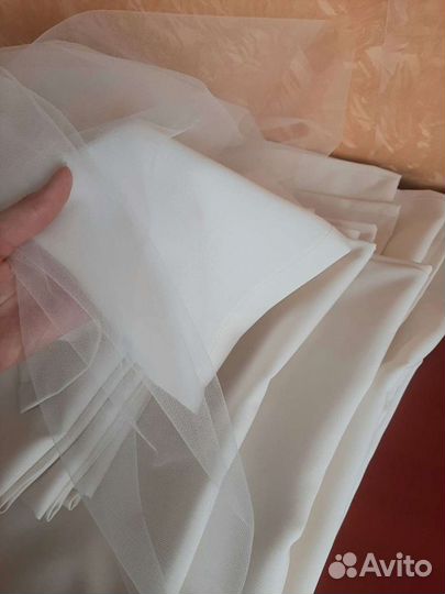 Скатерть на президиум молодожёнов