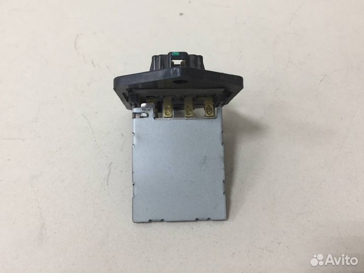 Резистор отопителя Kia Rio 3 UB 2011-2017