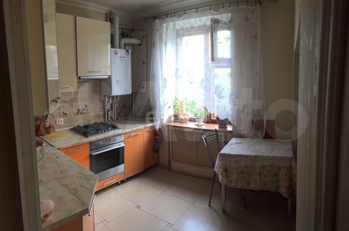 3-к. квартира, 71,3 м², 1/2 эт.