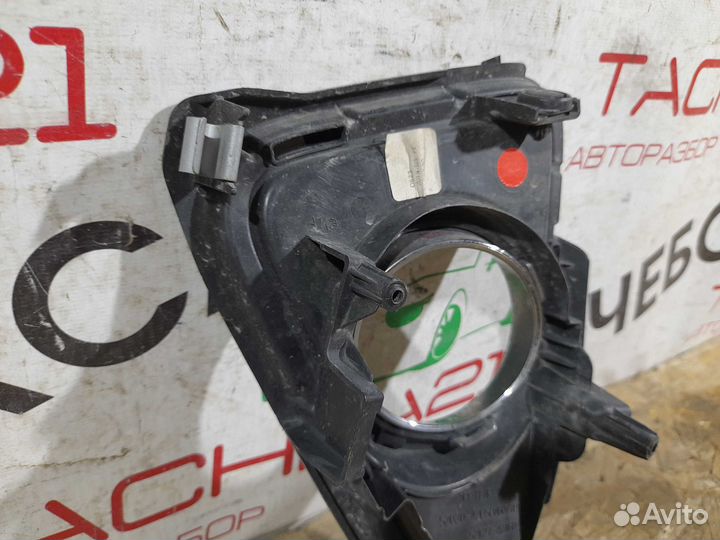 Накладка птф правая Toyota RAV 4 CA40 (2015-2019)