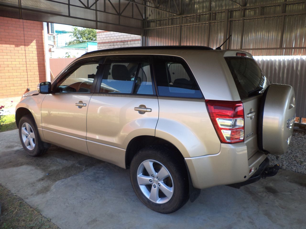Suzuki Grand Vitara: фото владельца