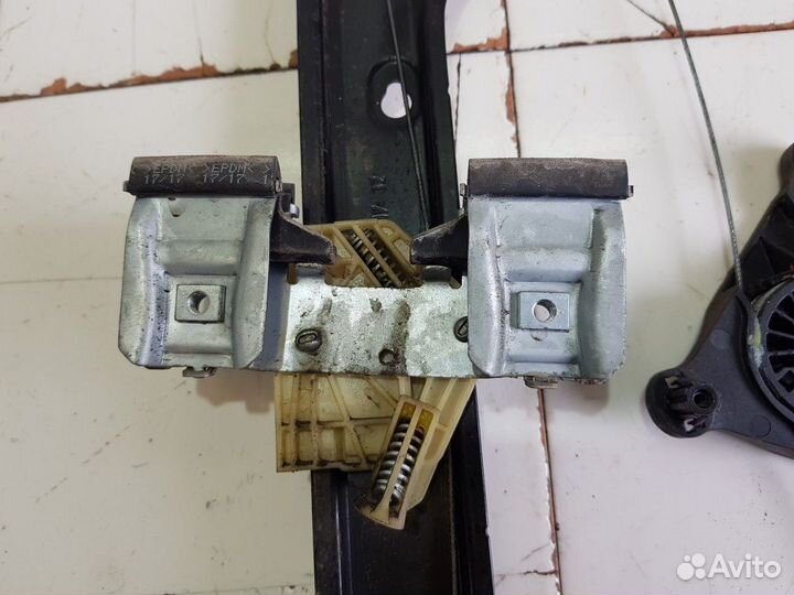 Стеклоподъемник электрический передний правый