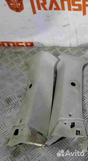 Обшивка стойки среднего ряда Пежо 307 SW