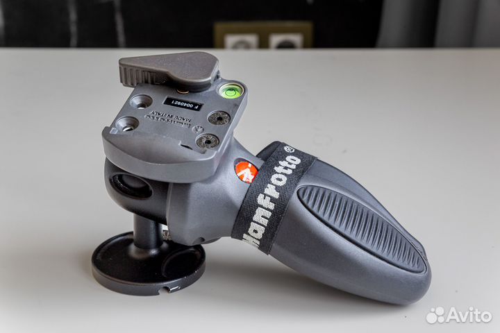 Manfrotto 324RC2 Шаровая головка для штатива