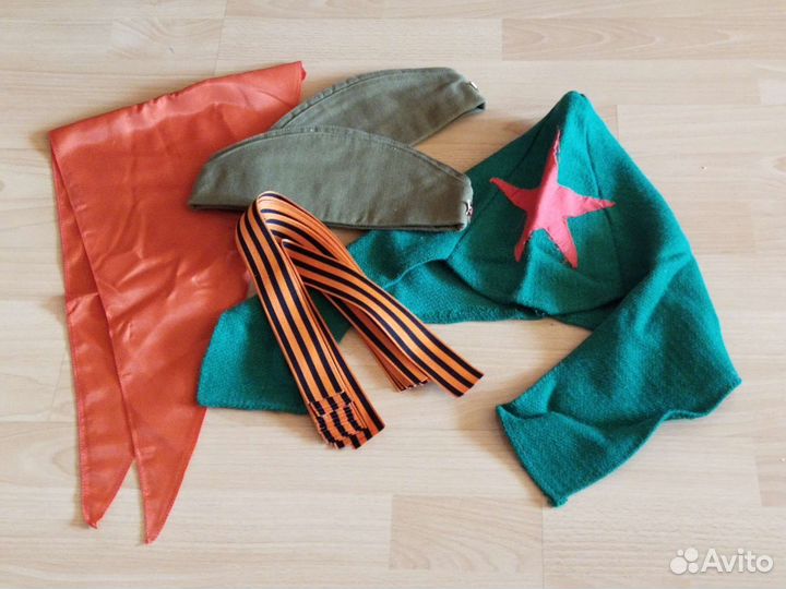 Буденовка, военные пилотки, атрибуты СССР