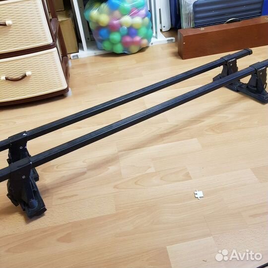 Рейлинги на крышу автомобиля