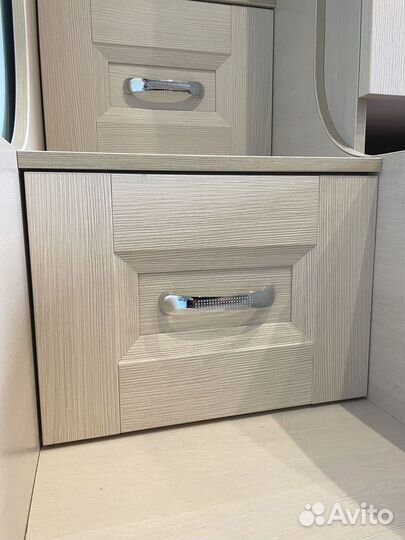 Двухъярусная кровать со шкафами и ящиками