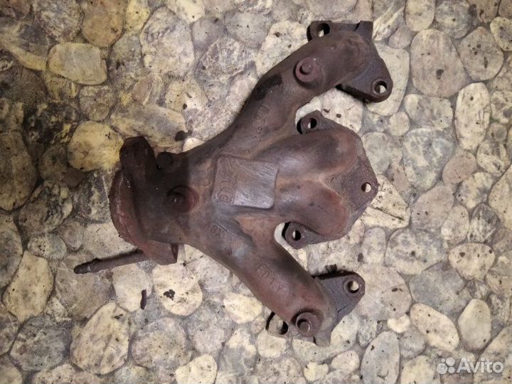 Коллектор выпускной Renault Logan 1 K7M 2007