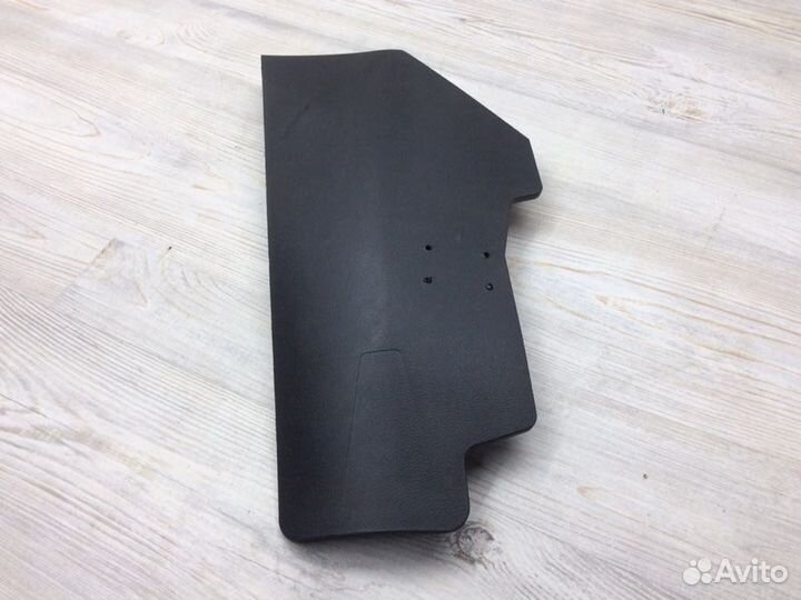 Накладка (кузов внутри) правая Kia Sportage