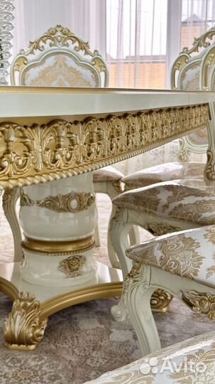 Комплект стол и стулья. В наличии