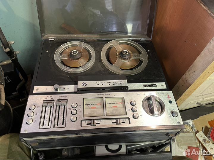 Магнитофон астра 209