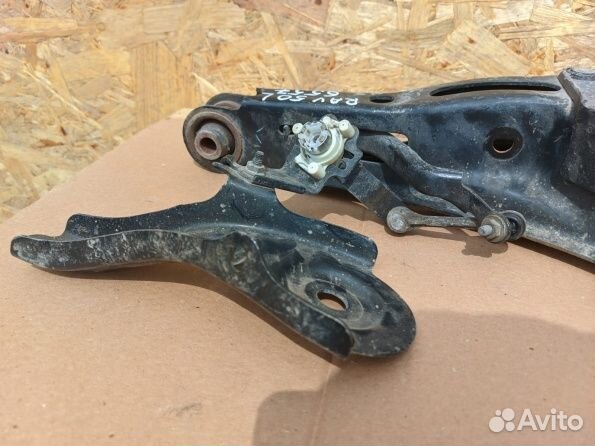 Рычаг под пружину Toyota RAV-4 xa 50