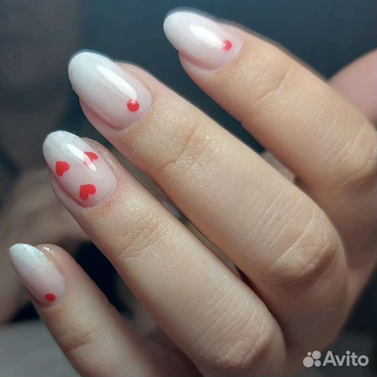 Маникюр и педикюр