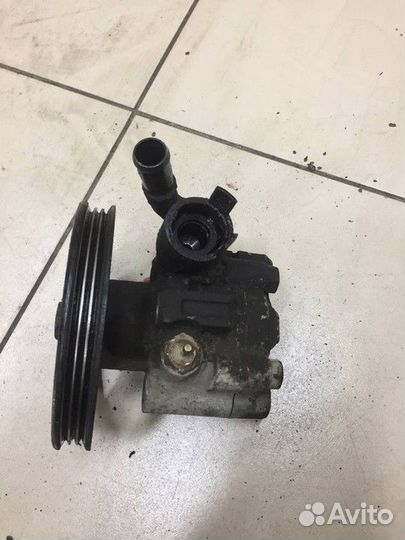 Насос гидроусилителя Mitsubishi Pajero Sport