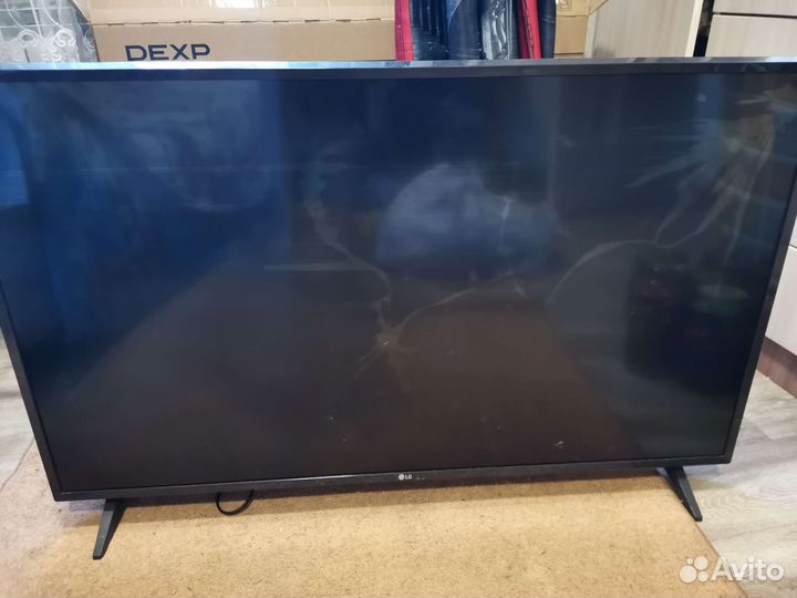 Телевизор LG, диагональ 43