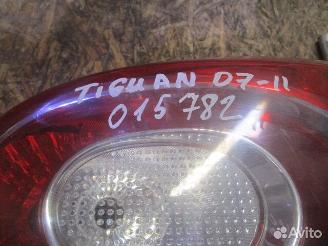Фонарь задний наружный левый VW Tiguan 2007-2011