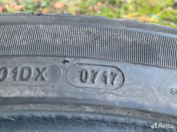 Michelin X-Ice XI3 245/45 R18 100H