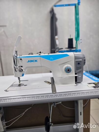Продается швейная машинка jack Е3 и jack JK-F5