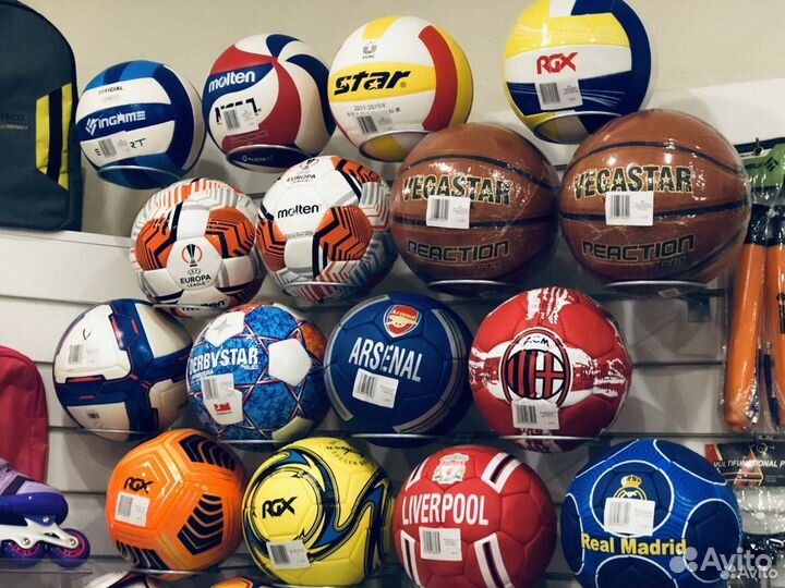 Разные волейбольные мячики