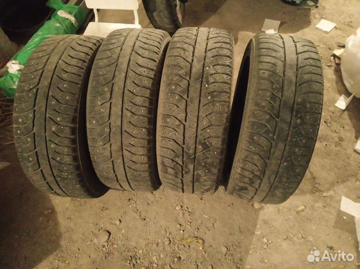 Bridgestone Ice Cruiser 7000 205/55 R16