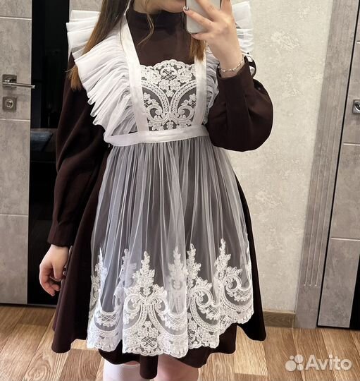 Белый школьный фартук