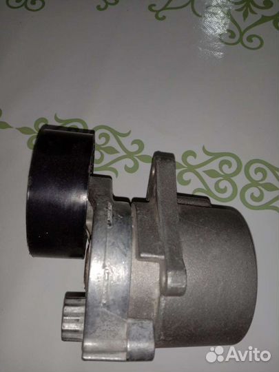 Натяжитель ремня