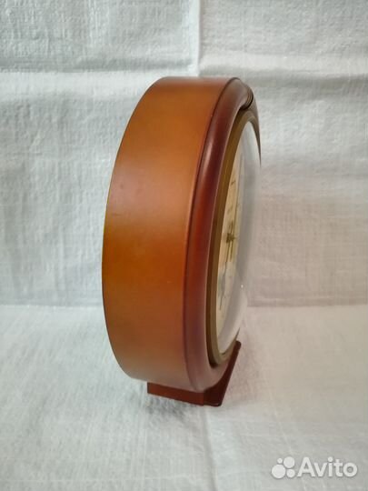 Часы настольные Весна