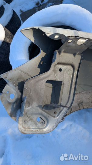 Крыло правое Logan 2