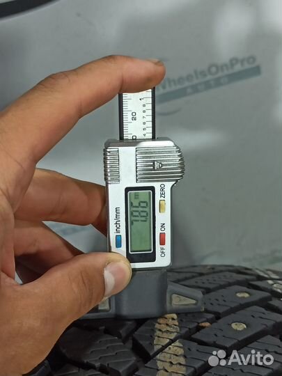 Continental ContiIceContact 4x4 225/60 R17 99T