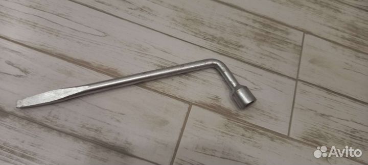 Балонный ключ 17