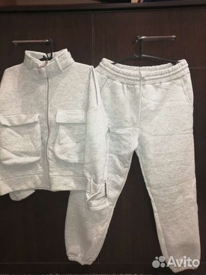Спортивный костюм женский новый 44 46 размер